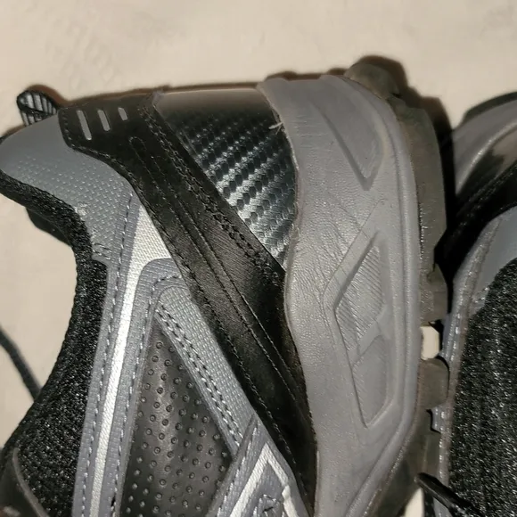 Fila shoes athletic black and gray, tennis shoes, sneakers sz 12