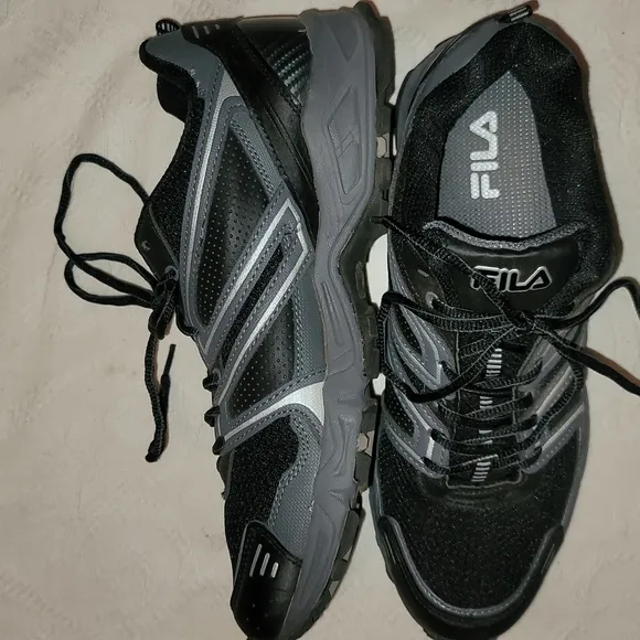 Fila shoes athletic black and gray, tennis shoes, sneakers sz 12