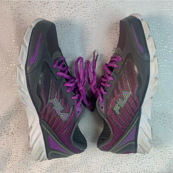 FILA Women’s Cool Max Fresh 3 Running Shoes Low Top Lace-Up 7.5 Purple