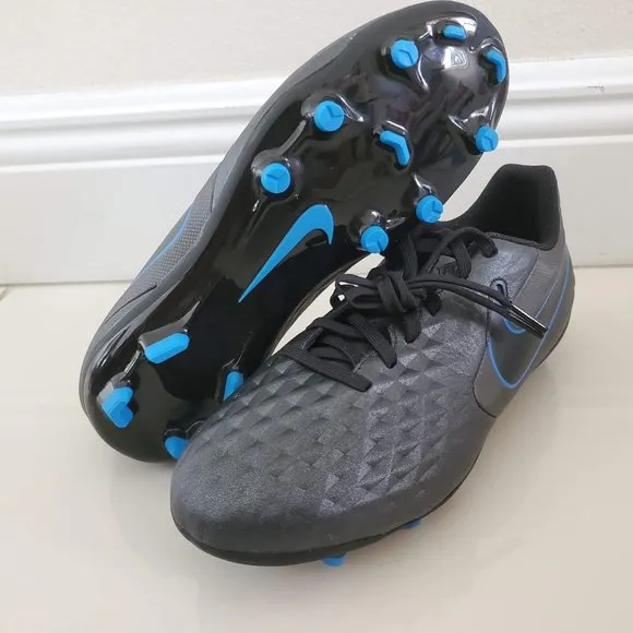 Football shoes Nike Tiempo Legend 8 Academy FG / M