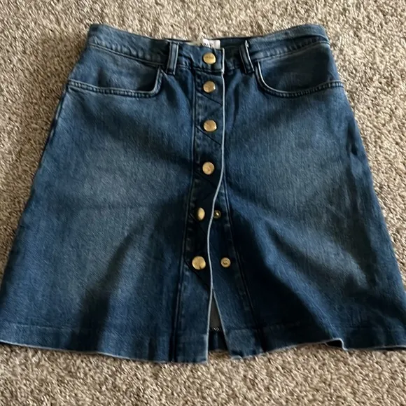 FRAME Claire Button down Denim skirt