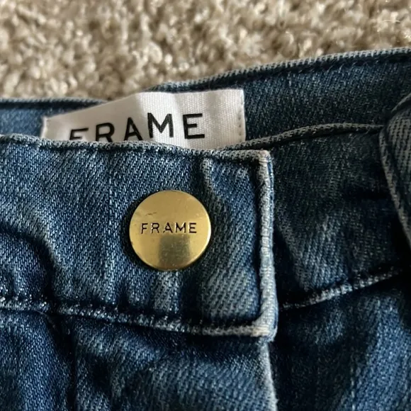 FRAME Claire Button down Denim skirt
