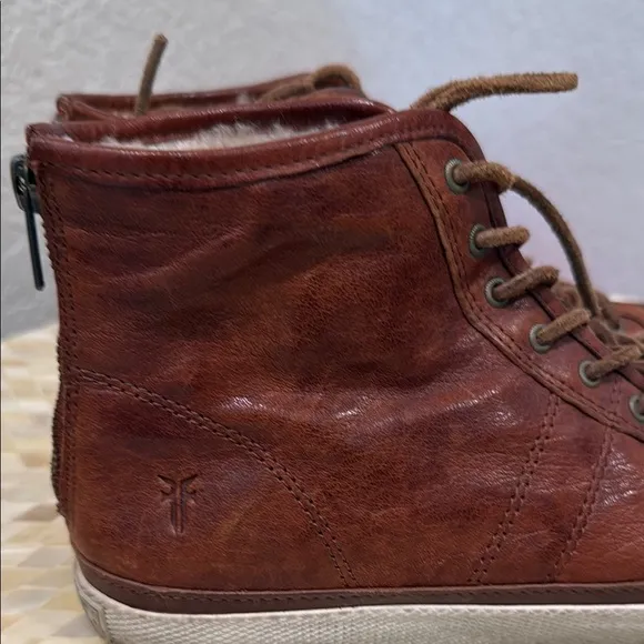 Frye Men's Brown Leather High-Top Sneakers with sherpa linning size 8.5