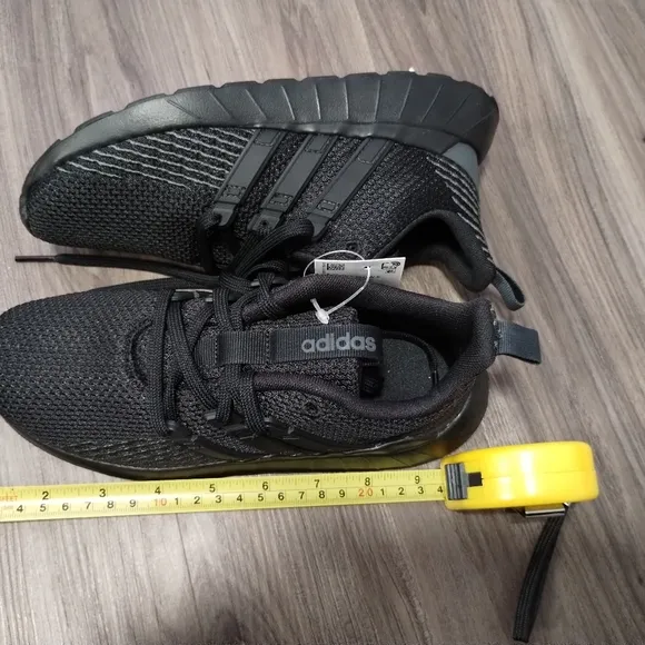 Girls Adidas Questar Flow K Sneakers
