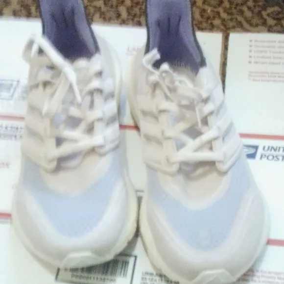 GIRLS ADIDAS TURBOBOOST TENNIS SHOES NEEDS INSOLES BUT GREAT CONDITION