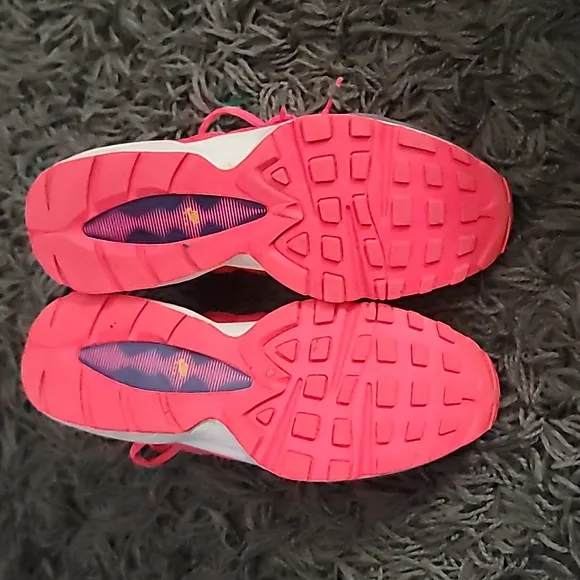 👟Girls Youth Size 7 Tennis Shoes👟