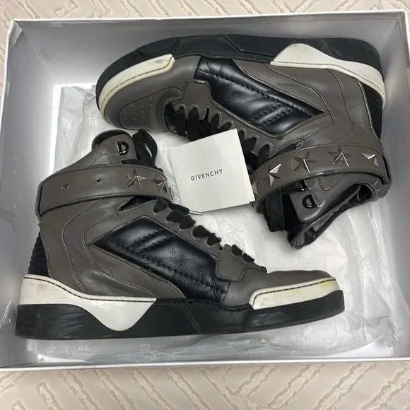 Givenchy Men's Tyson High-Top Sneakers - Black and Grey
