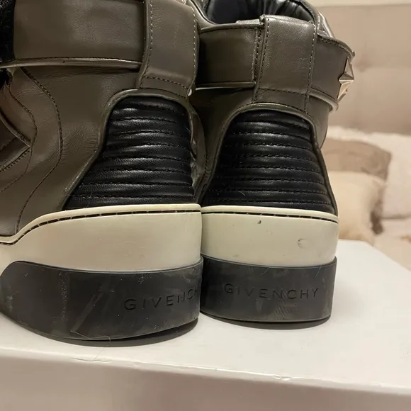 Givenchy Men's Tyson High-Top Sneakers - Black and Grey