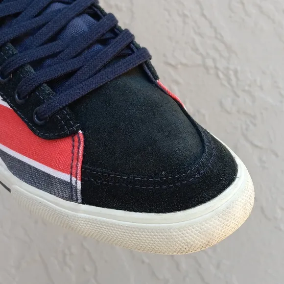 Gola White &amp; Red Quota Union Jack Low Cut Sneaker