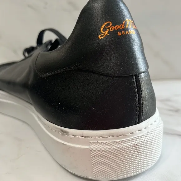 Good man brand legend court black low top shoes men’s sz 12.  (04)