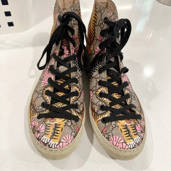 Gucci Tiger Supreme Monogram Bengal Pearl High Top Sneakers Women’s Sz 7.5