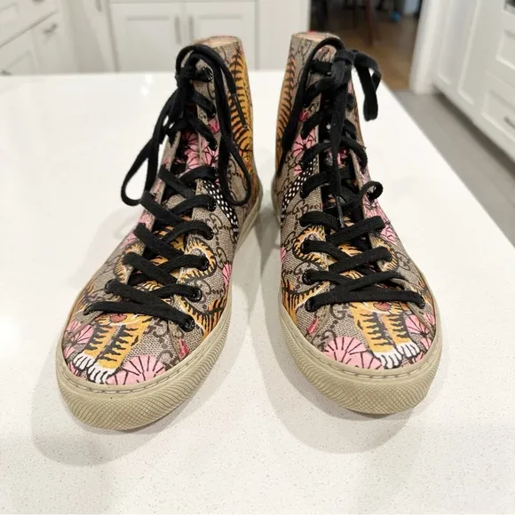 Gucci Tiger Supreme Monogram Bengal Pearl High Top Sneakers Women’s Sz 7.5