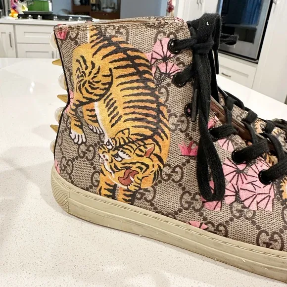Gucci Tiger Supreme Monogram Bengal Pearl High Top Sneakers Women’s Sz 7.5