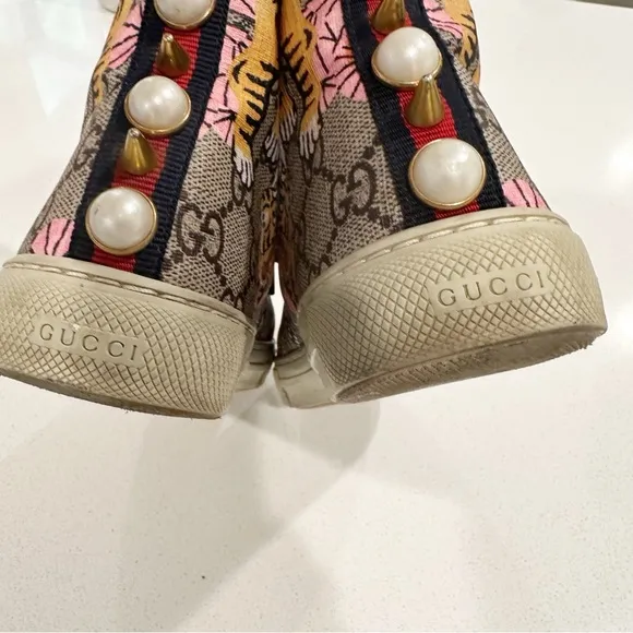Gucci Tiger Supreme Monogram Bengal Pearl High Top Sneakers Women’s Sz 7.5