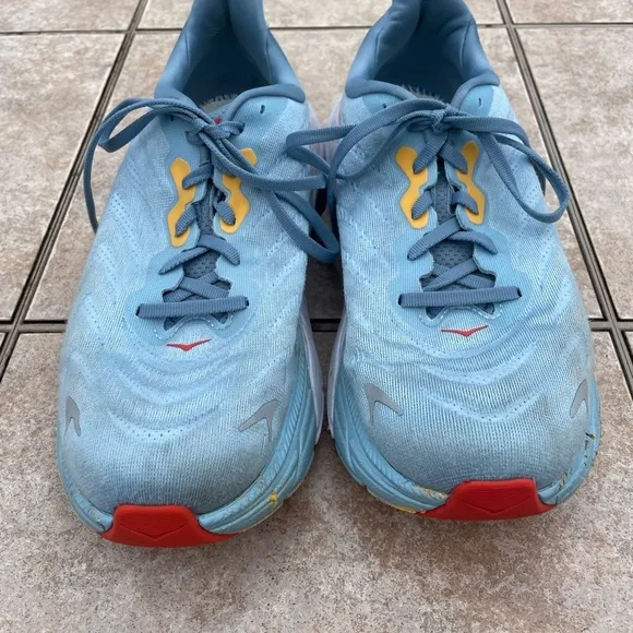 HOKA Arahi 6 Road-Running Shoes - Men's