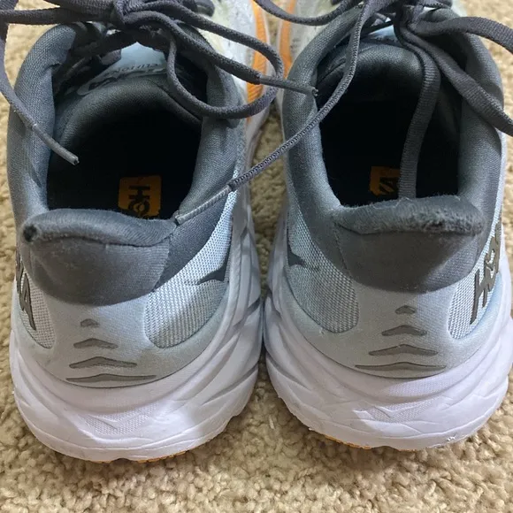 Hoka Clifton 8 athletic shoes sneakers gray orange size 8 preowned