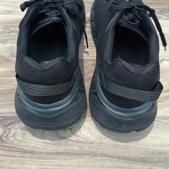 Hoka Elevon 2 Road Running Shoes  Men's Black with Iridescent Logo Size 13