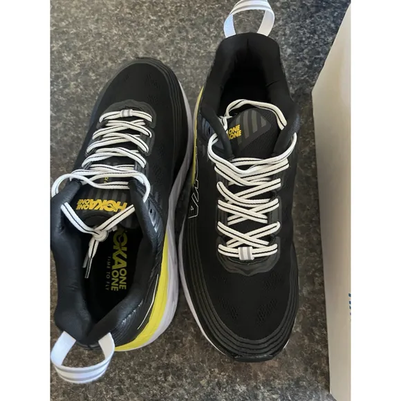 Hoka One One Bondi 6 Black White Mesh Size 7.5 New in box Mens Running Shoes