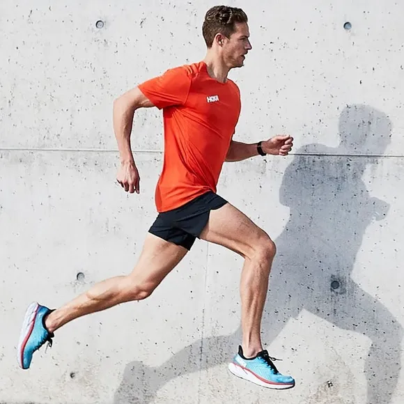 Hoka One One Clifton 8 in Real Teal Aquarelle 9.5D