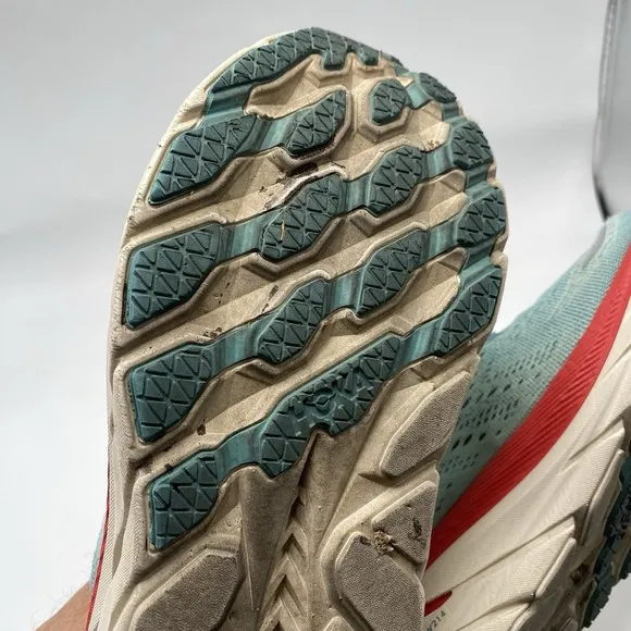 Hoka One One Shoes Women Size 8 Wide Clifton 88 Blue Athletic Road Running 3931