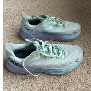 HOKA One One Women Arahi 6 Tennis Shoes Sneakers 8.5