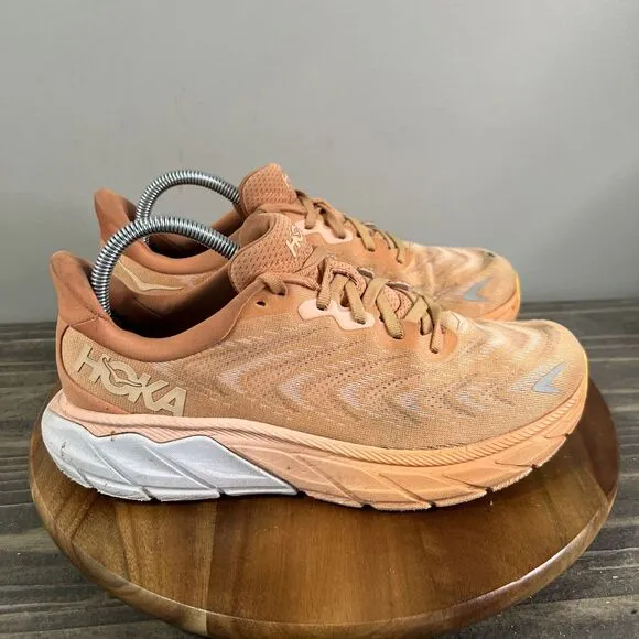 HOKA ONE ONE Women's Size 9B ARAHI 6  Running Shoes Orange Sneaker 1123195 SBSOR