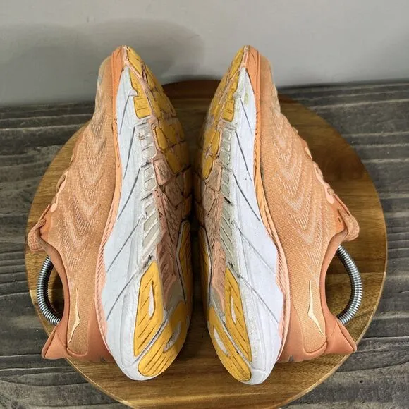 HOKA ONE ONE Women's Size 9B ARAHI 6  Running Shoes Orange Sneaker 1123195 SBSOR
