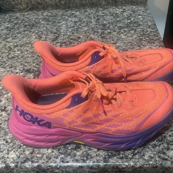 Hoka speedgoat speed goat 5 women  running trail shoes Sz 10