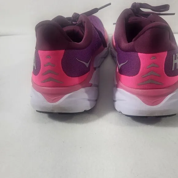 HOKA Women's Clifton 9B  Grape Wine Beautyberry 1119394 - US Size 9B Tennis Shoe