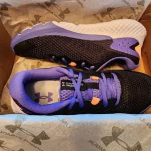 🎉Host Pick🎊Under Armour Tennis Shoes 👟