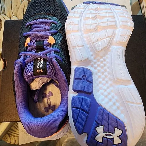 🎉Host Pick🎊Under Armour Tennis Shoes 👟