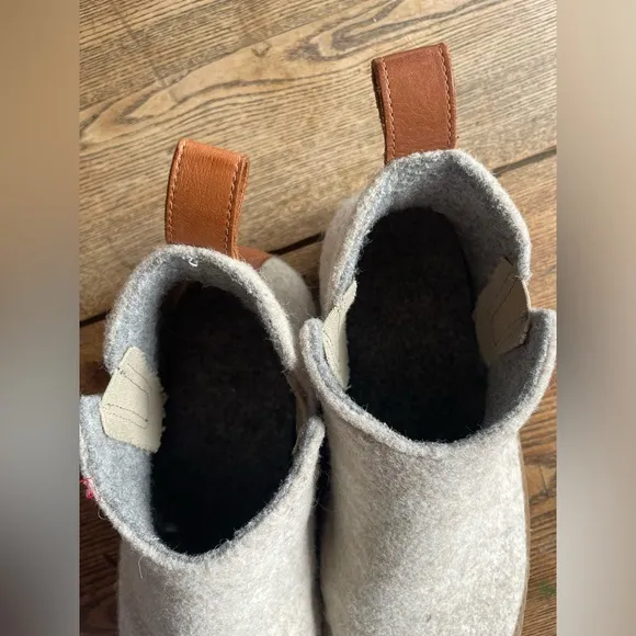 Huckberry Greys Boiled Wool Outdoor Slipper Boots Mens Size 9 Oatmeal Color