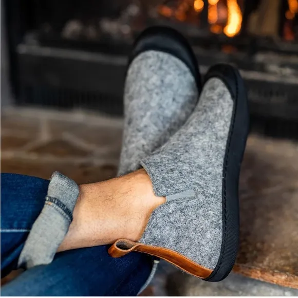 Huckberry Greys Boiled Wool Outdoor Slipper Boots Mens Size 9 Oatmeal Color
