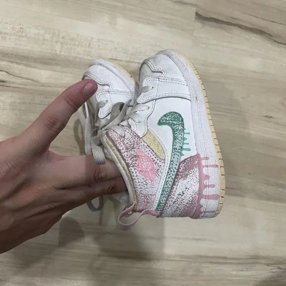 jordan 1 Mid SE ice cream (TD) size 6c used Drip Sneakers Shoes High top DD1668