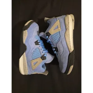 Jordan 4 Retro Kids 11.5c  UNC University Blue baby blue  nike