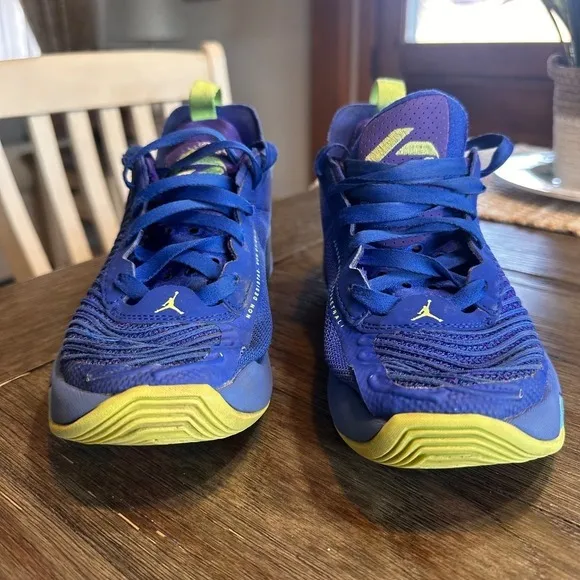 Jordan Luka Doncic Signature Basketball Shoes Performance Sneakers Youth‎ 3.5Y