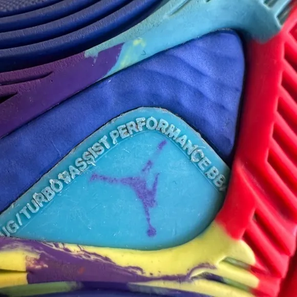 Jordan Luka Doncic Signature Basketball Shoes Performance Sneakers Youth‎ 3.5Y