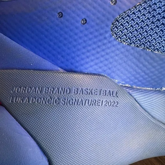 Jordan Luka Doncic Signature Basketball Shoes Performance Sneakers Youth‎ 3.5Y