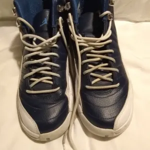 Jordans No23 tennis shoes