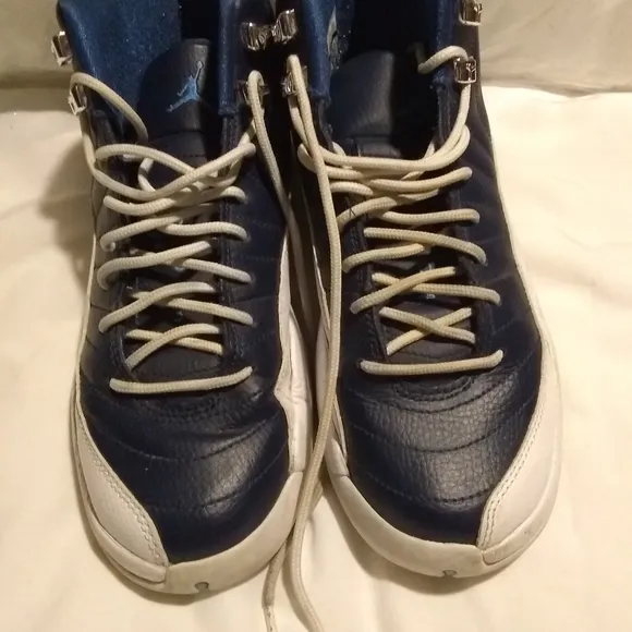 Jordans No23 tennis shoes