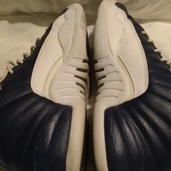 Jordans No23 tennis shoes