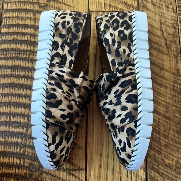 J.Renee leopard animal print slip on New with box flats in size 10.