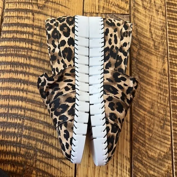 J.Renee leopard animal print slip on New with box flats in size 10.