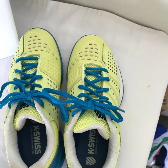 K Swiss Tennis shoes