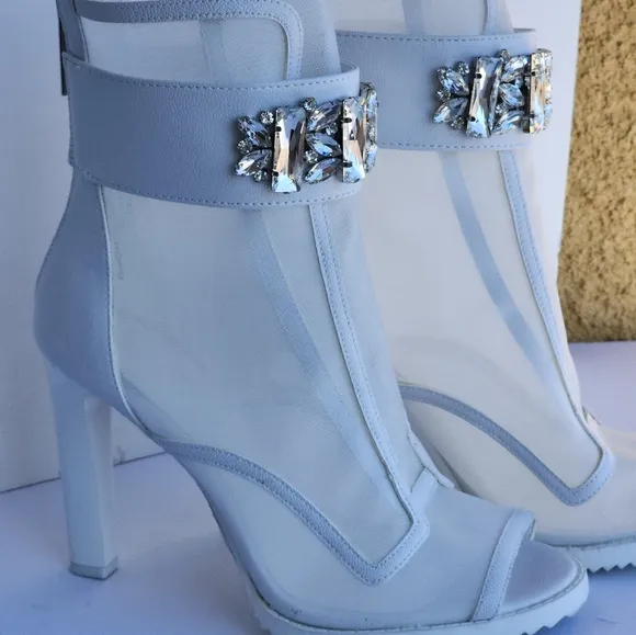 Karl Lagerfeld Paris Women's White Blayze Lug Sole Peep Toe Bootie Size 8.5