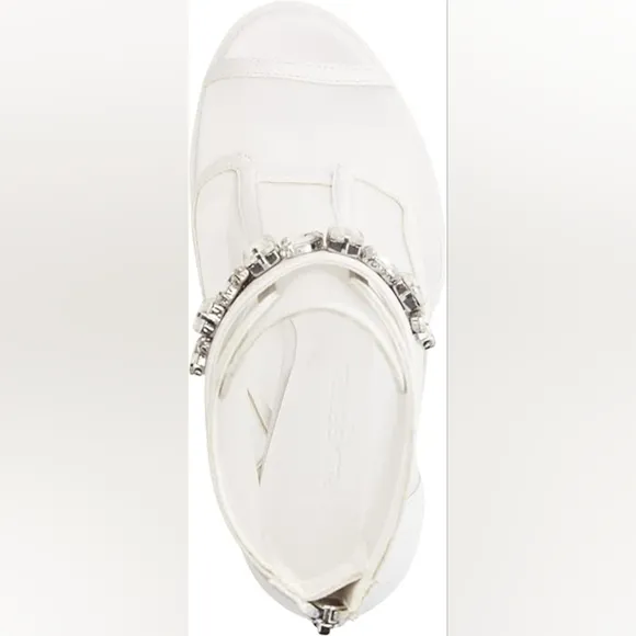 Karl Lagerfeld Paris Women's White Blayze Lug Sole Peep Toe Bootie Size 8.5