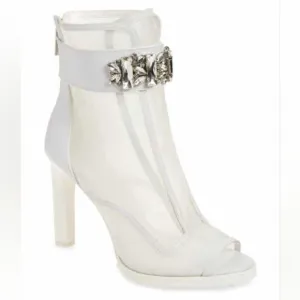 Karl Lagerfeld Paris Women's White Blayze Lug Sole Peep Toe Bootie Size 8.5