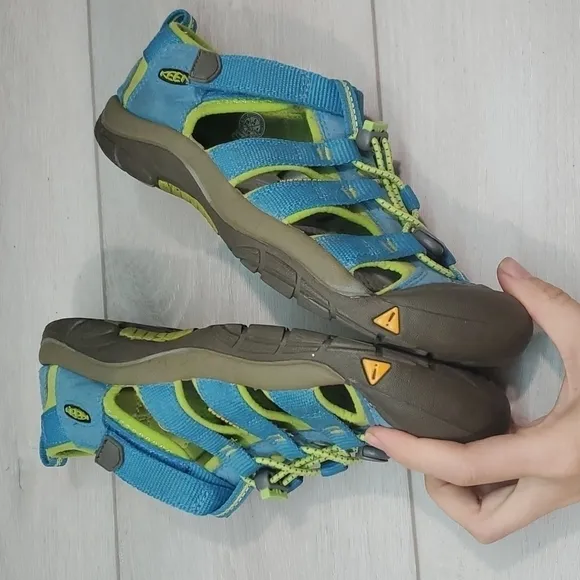 Keen Mens Outdoor Hiking Comfort Sandals shoes sz 5