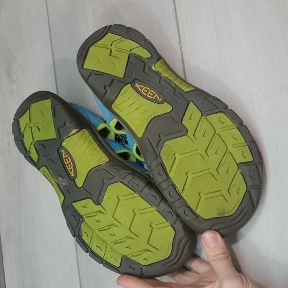 Keen Mens Outdoor Hiking Comfort Sandals shoes sz 5