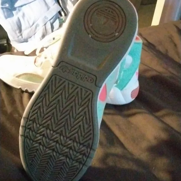 Kids Adidas tennis shoes
